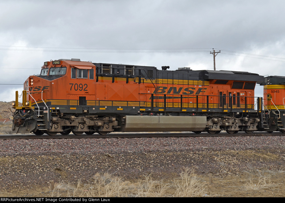 BNSF 7092